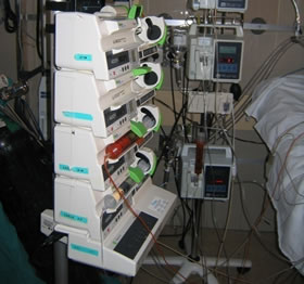 Equipos, llaves de tres vías y puntos de inyección de los sistemas de infusión