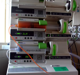 Equipos, llaves de tres vías y puntos de inyección de los sistemas de infusión